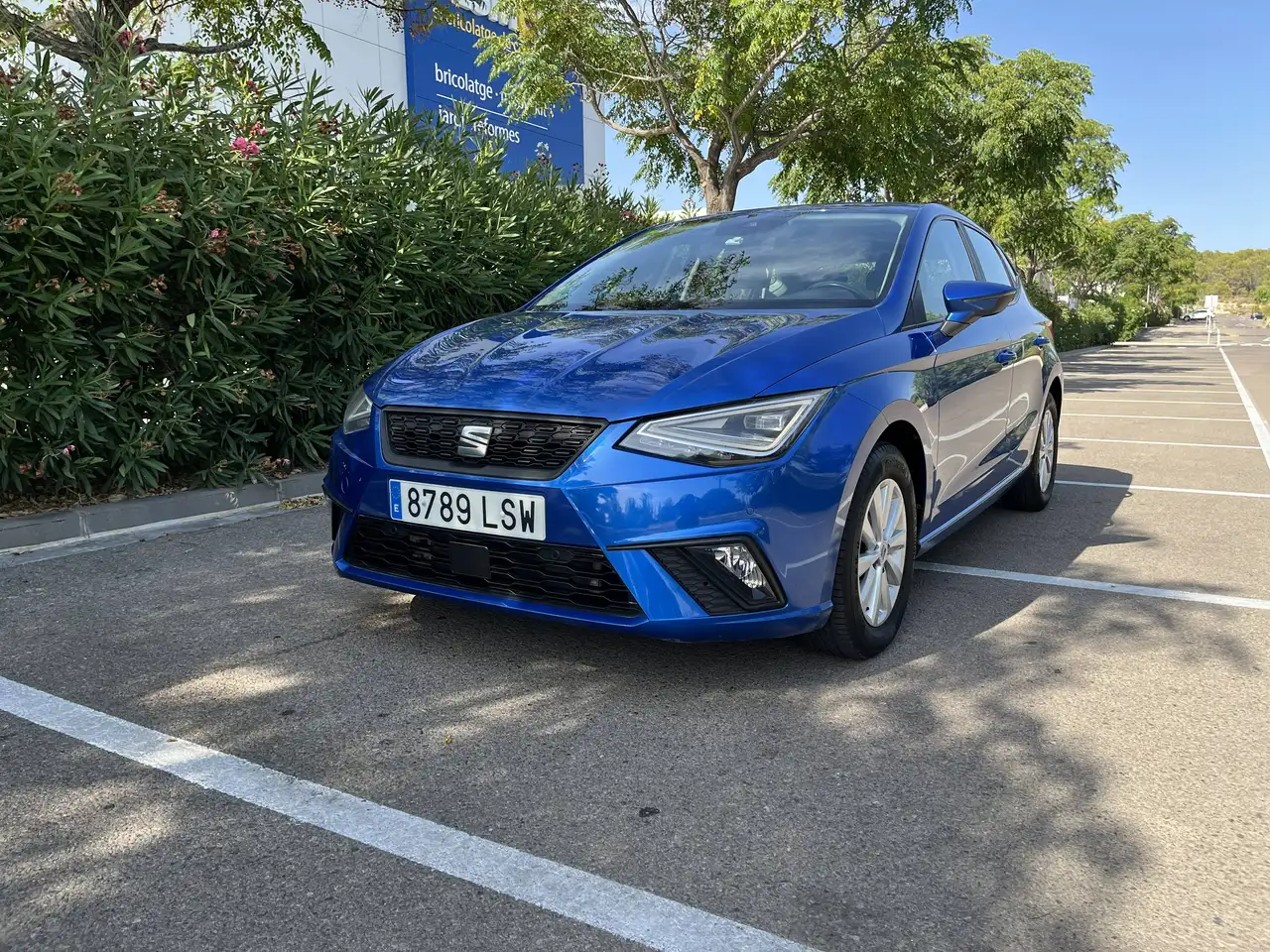 SEAT Ibiza Ibiza 1.0 TSI S — photo 1 of 39