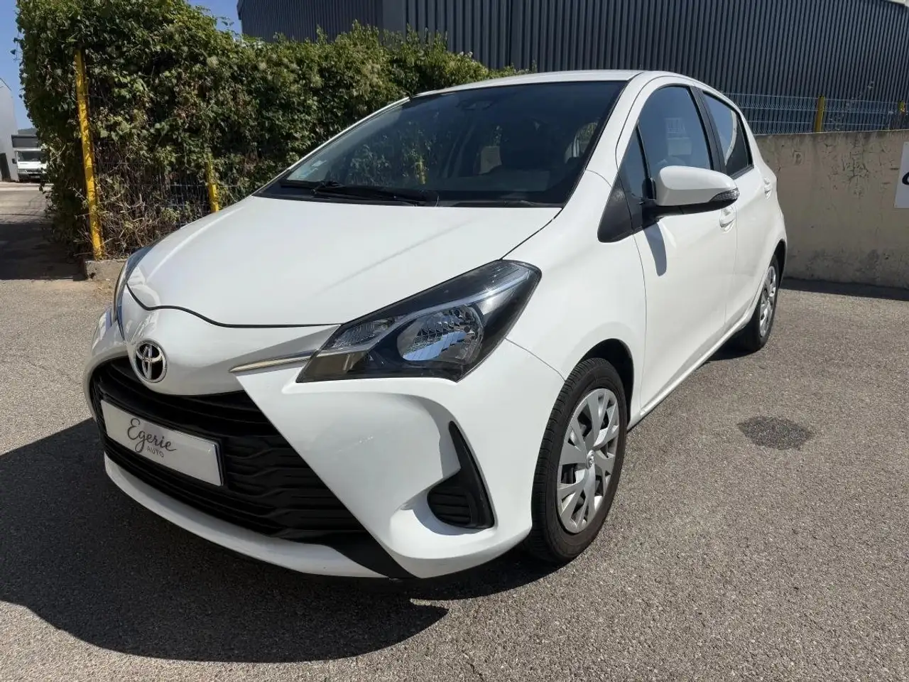 Toyota Yaris 1.0 VVTi 72ch France Connect - Carplay - Moteur à chaîne - Caméra de recul - 2ème main — photo 1 of 22