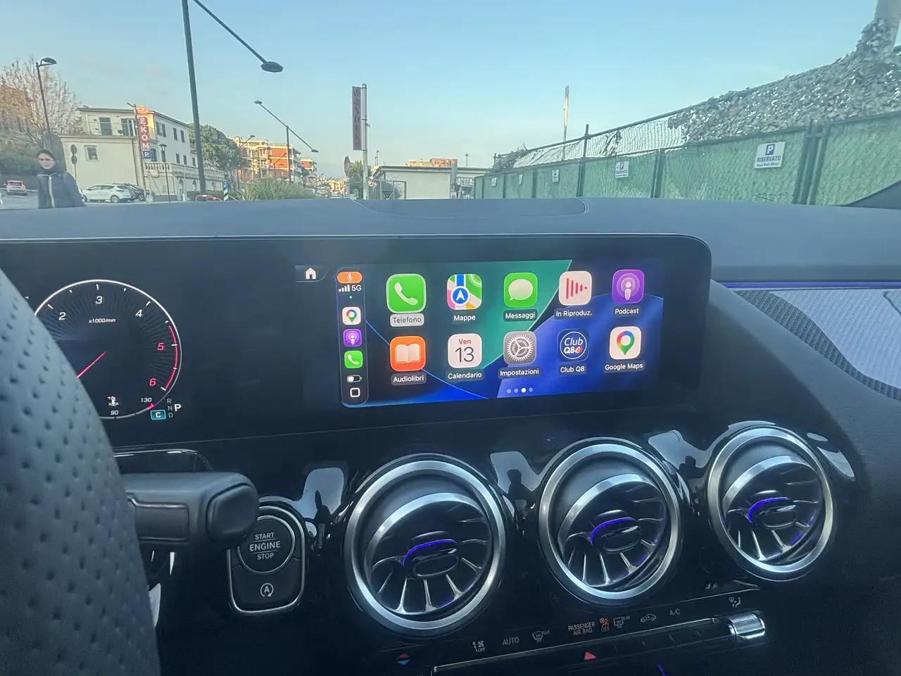 Mercedes-Benz GLA 200 Amg Exsta Line — photo 1 of 9