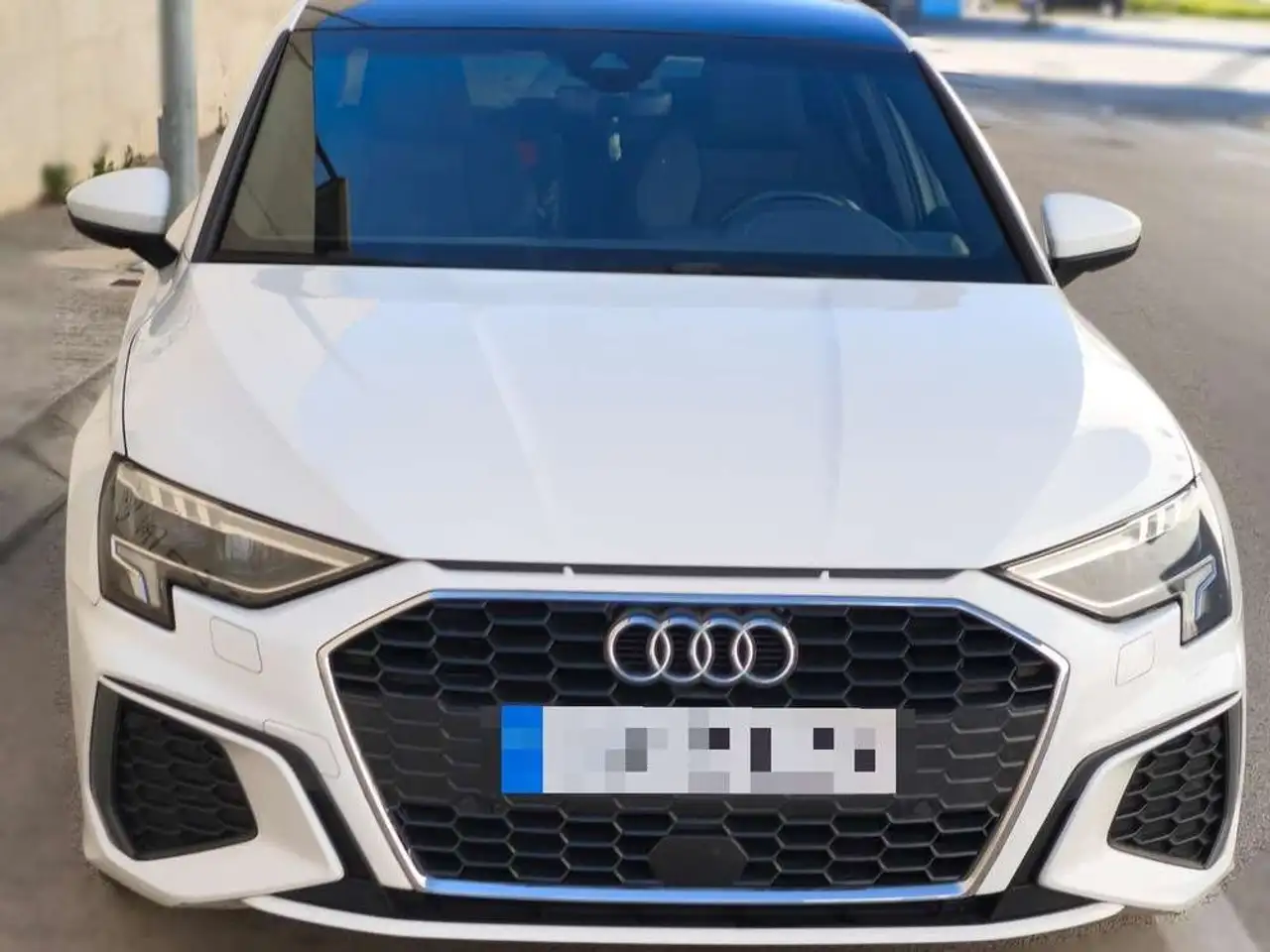Audi A3 Sportback S line 35 TDI S tronic — photo 1 of 40
