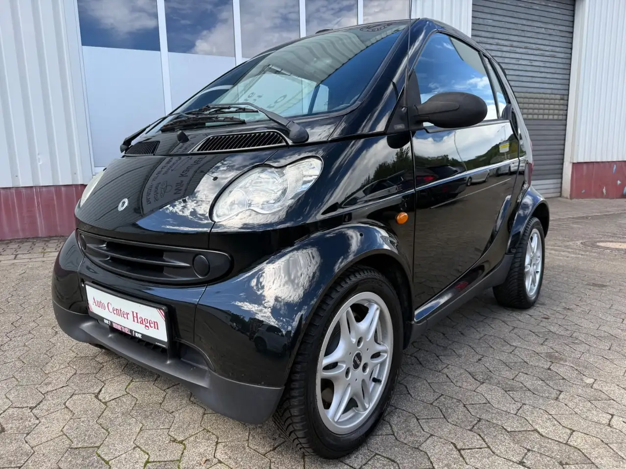 smart forTwo 45kW 61PS cabrio Basis — photo 1 of 15