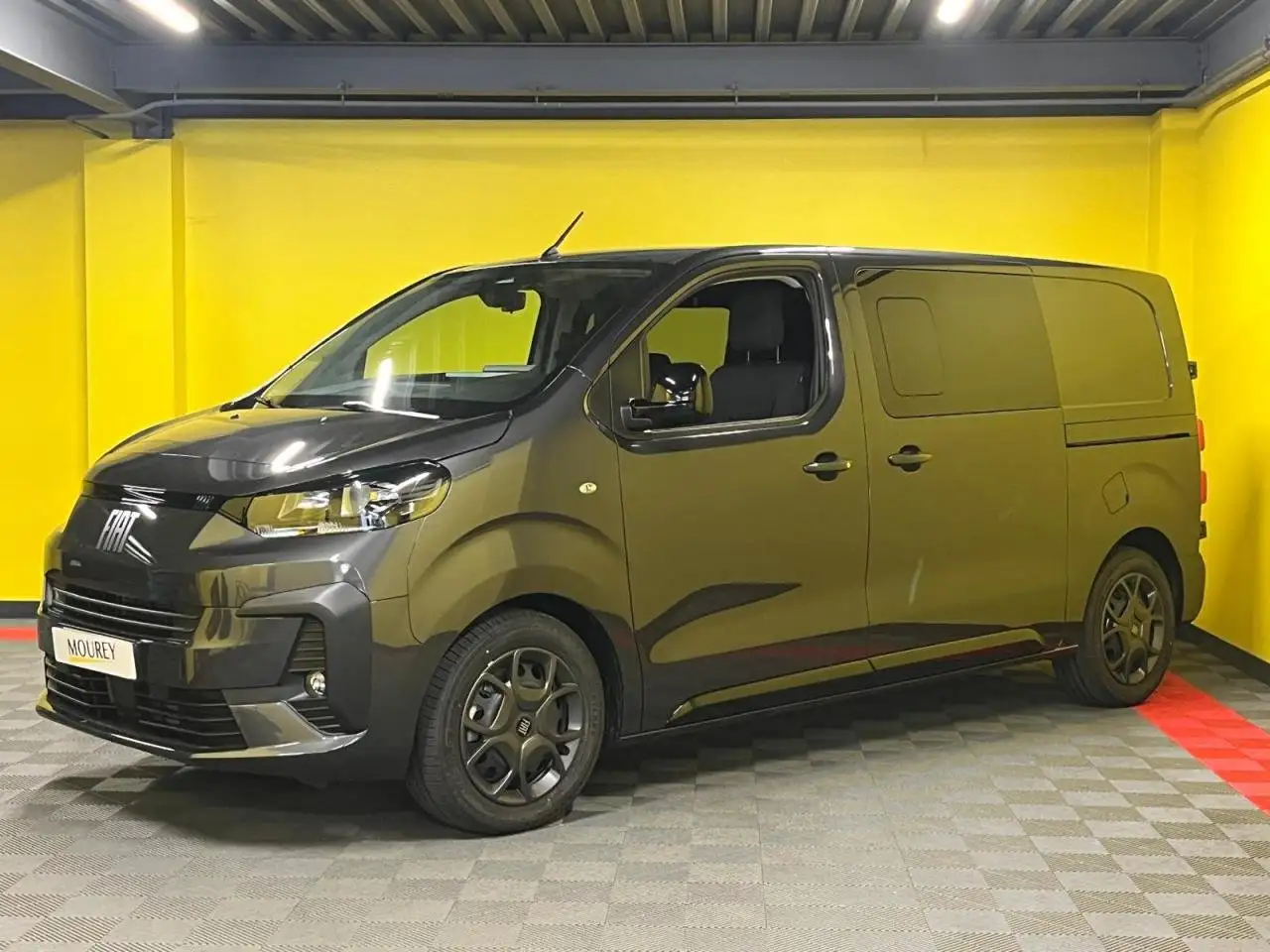 Fiat Scudo M 2.2 Diesel - 150 S&S CABINE APPROFONDIE REPBLIABLE BVM6 / ATTELAGE — photo 1 of 40