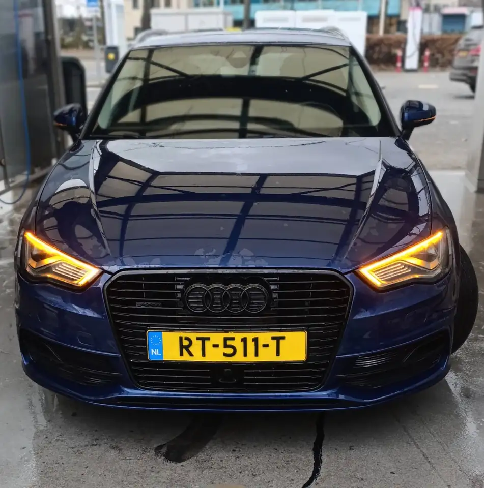 Audi A3 A3 e-tron Sportback | 290 PK | DSG | Apple CarPlay | Stage 1+ — photo 1 of 18