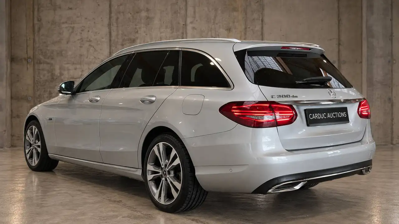 2021 Mercedes-Benz C 300 C 300 de T 9G-TRONIC Avantgarde, photograph 5