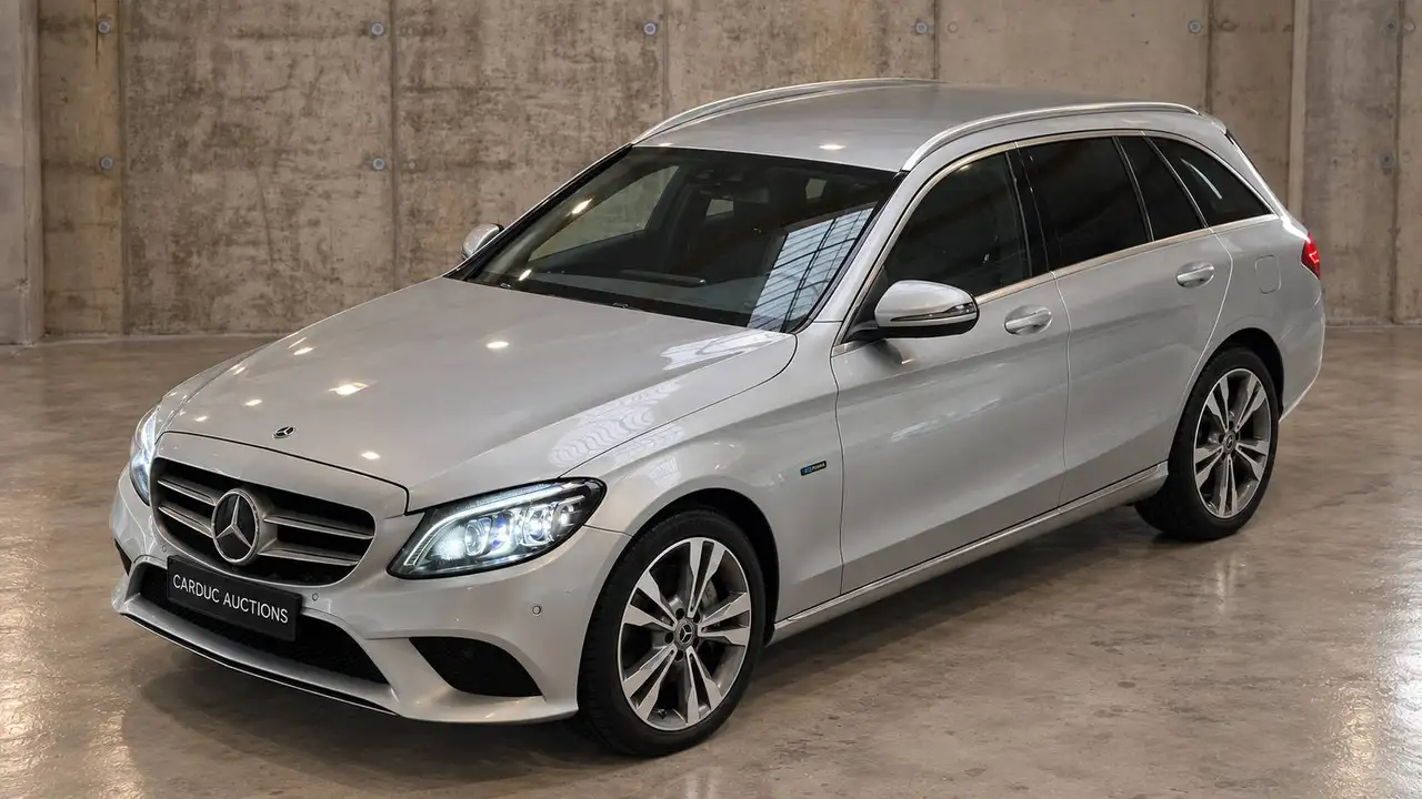 2021 Mercedes-Benz C 300 C 300 de T 9G-TRONIC Avantgarde, photograph 3