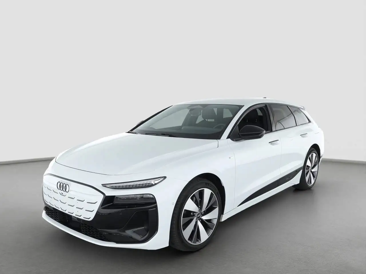 Audi A6 e-tron Avant, S line, Matrix-LED, AHK, 20 Zoll, 8-Fach-Be — photo 1 of 4