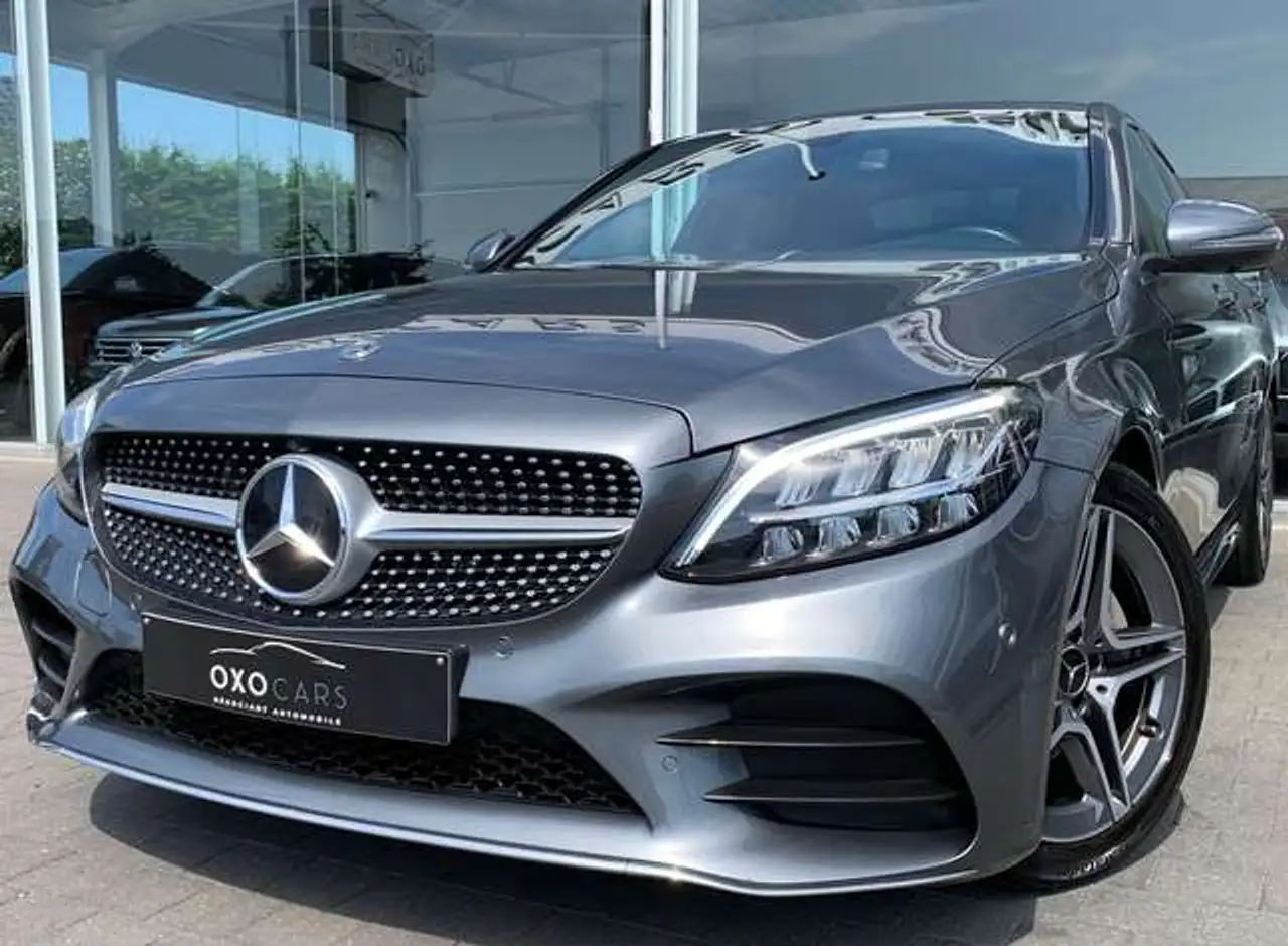 Mercedes-Benz C 180 i 156CV / PACK AMG / BOITE AUTO / COCKPIT / CUIR COGNAC / LED MULTIBEAM / CAMERA 360 / GRAND GPS / CRUISE / — photo 1 of 36