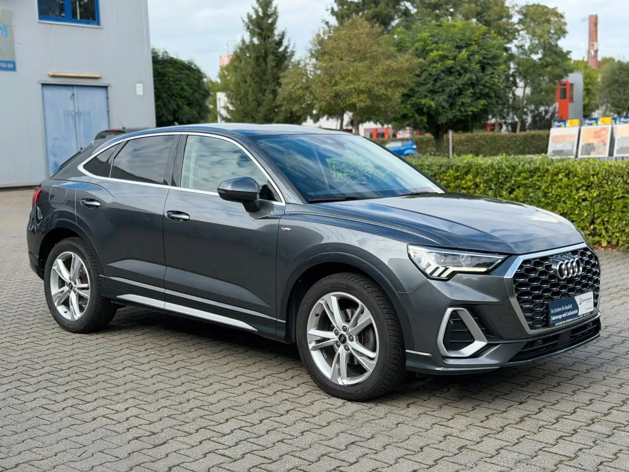 Audi Q3 Sportback 35 TDI S line Garantie*Kamera*CarPl — photo 1 of 15