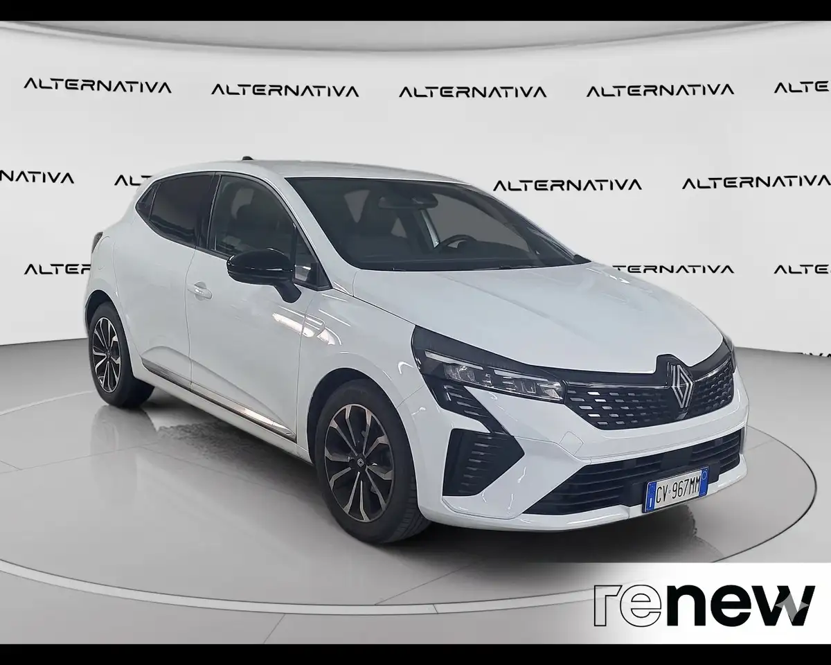 Renault Clio techno MY24 TCe 90 — photo 1 of 15