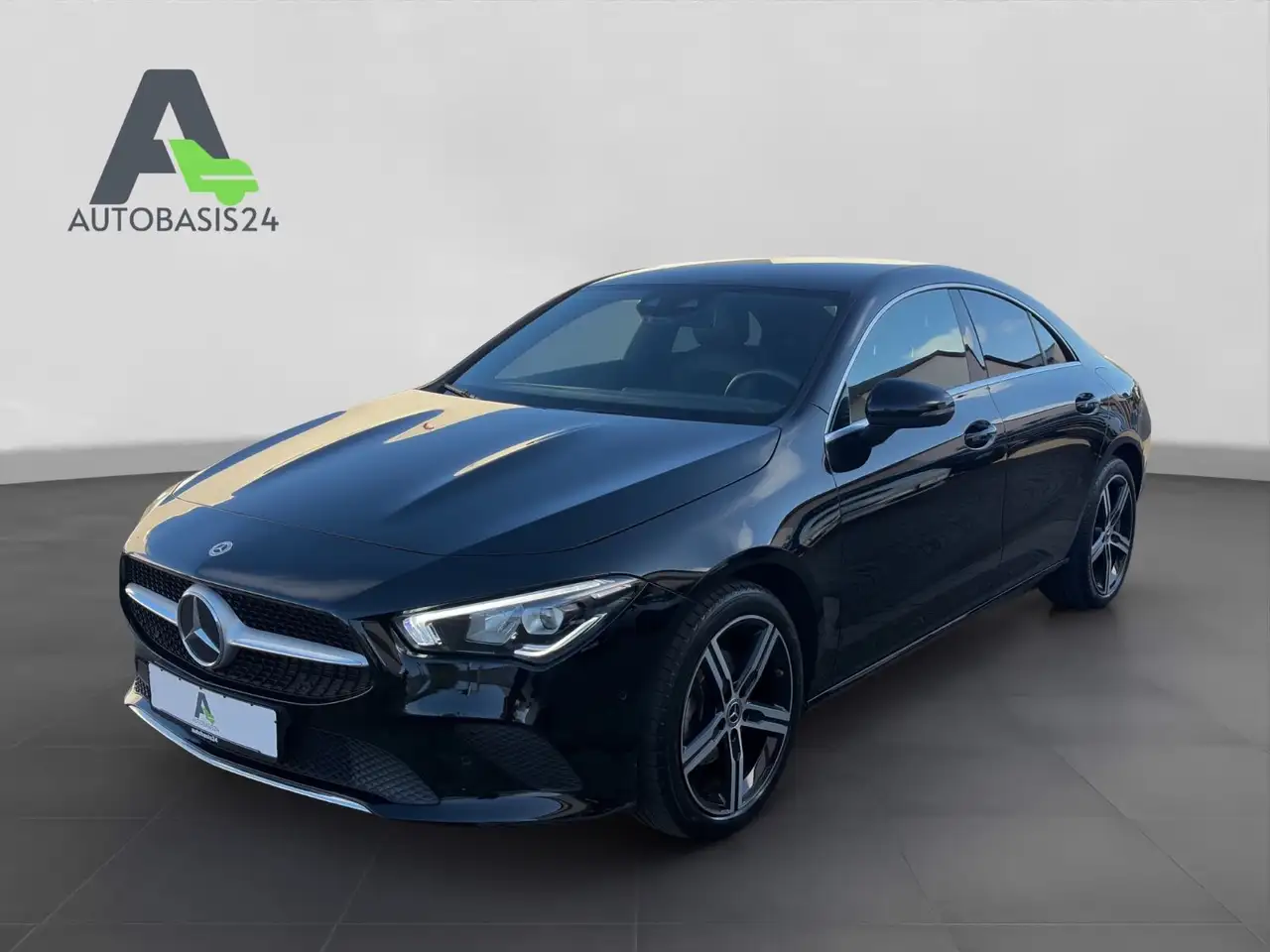 Mercedes-Benz CLA 180 Progressive *LED*AMBIENTE*KAMERA*1.HAND — photo 1 of 20
