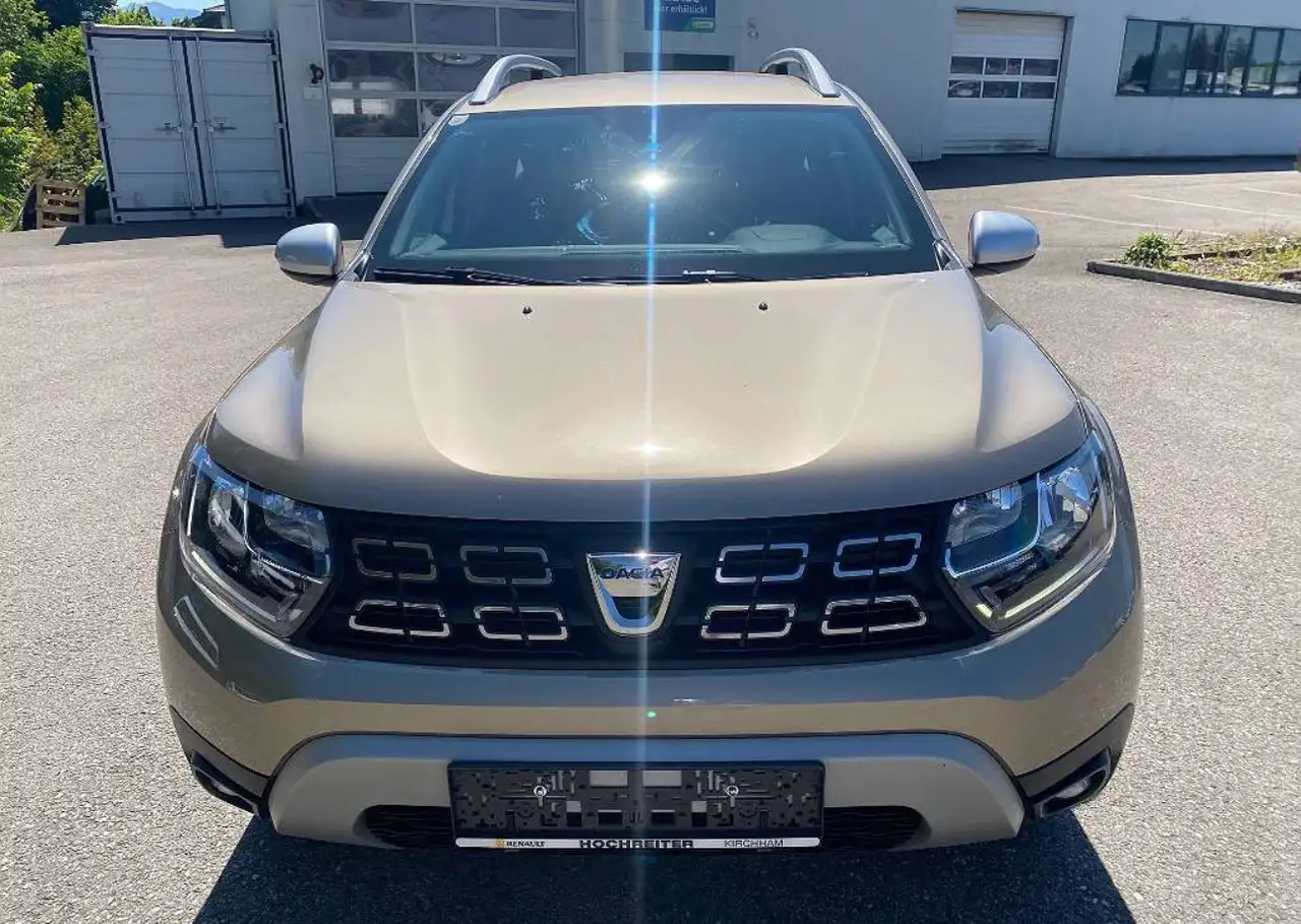 Dacia Duster 1.5 dCi 110 E6 4x4 Ambiance — photo 1 of 14