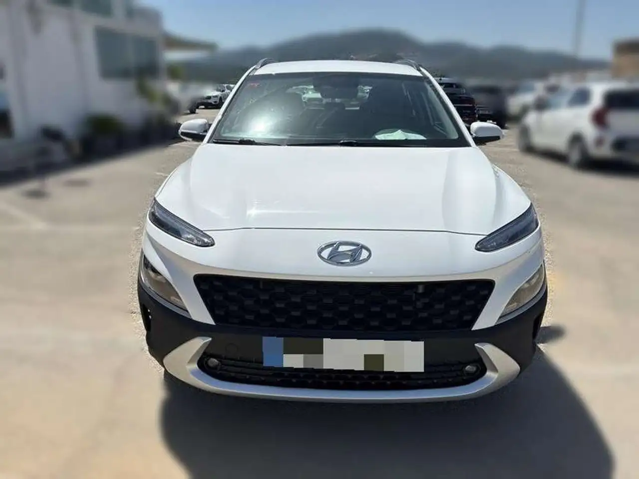 Hyundai KONA 1.0 TGDI Maxx 4x2 — photo 1 of 27