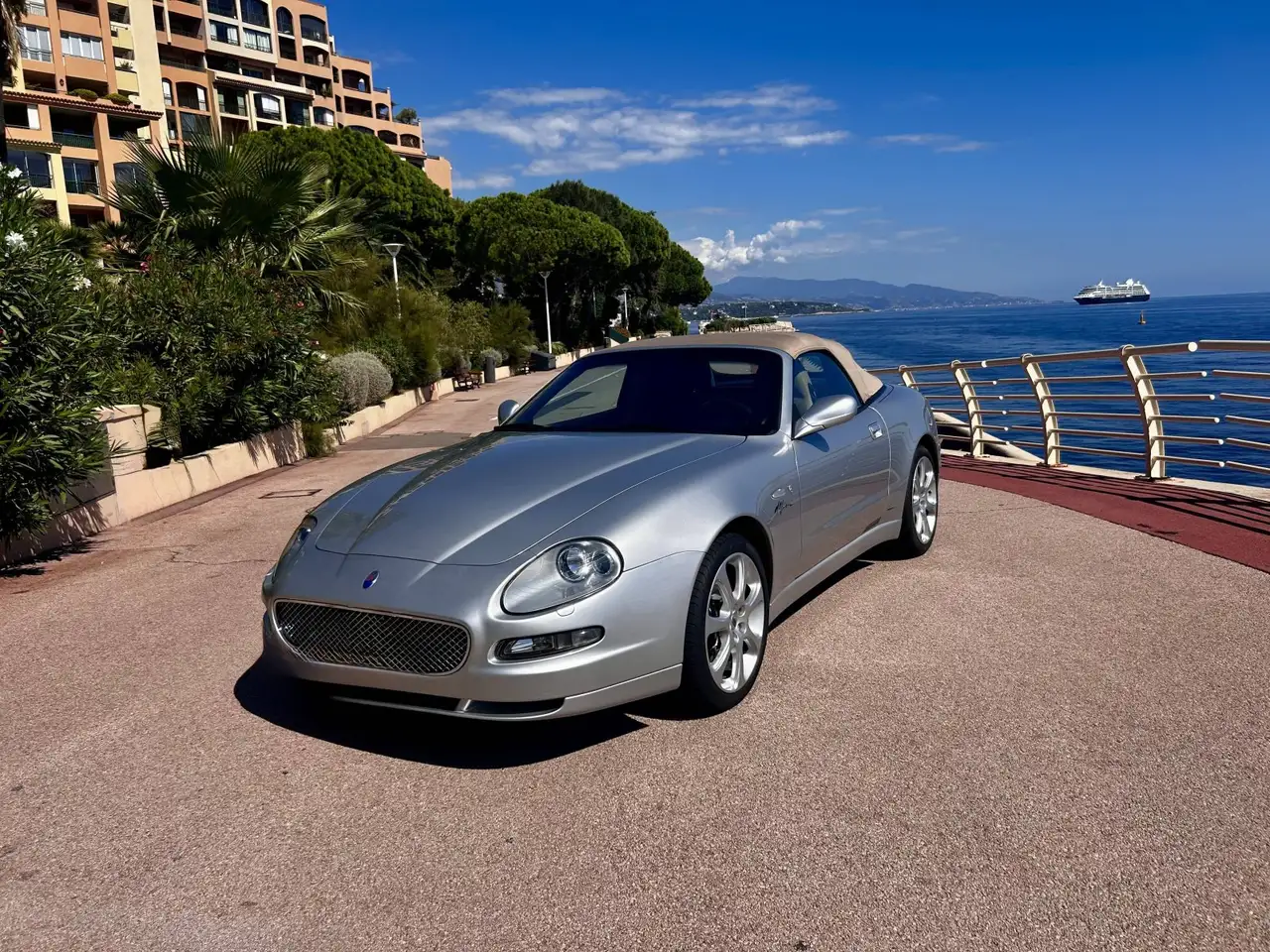 Maserati Spyder Spider 4.2 Cambiocorsa — photo 1 of 27