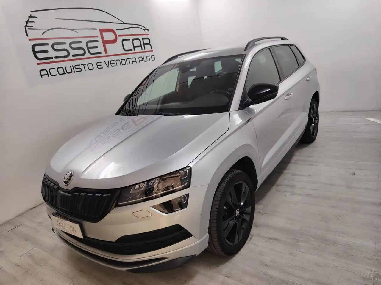 Skoda Karoq 1.6 TDI SCR Style AUTOMATICA — photo 1 of 8