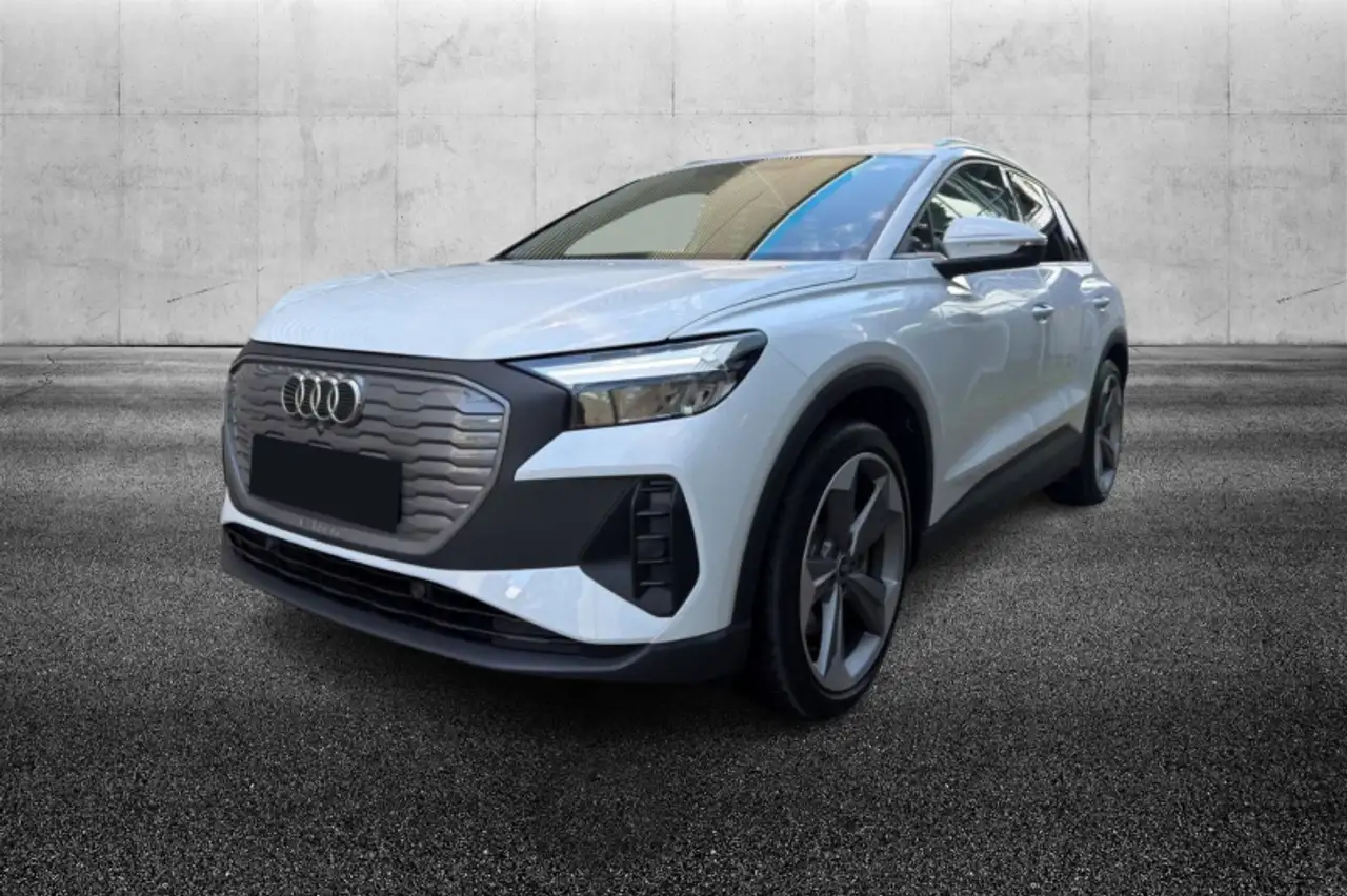 Audi Q4 e-tron Q4 40 e-tron Business Advanced — photo 1 of 8