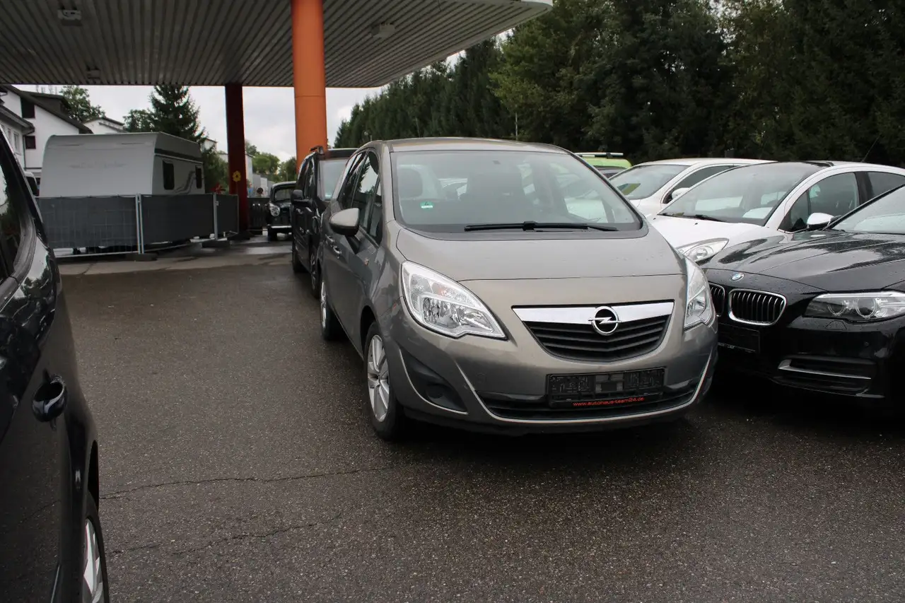 Opel Meriva B Edition — photo 1 of 10