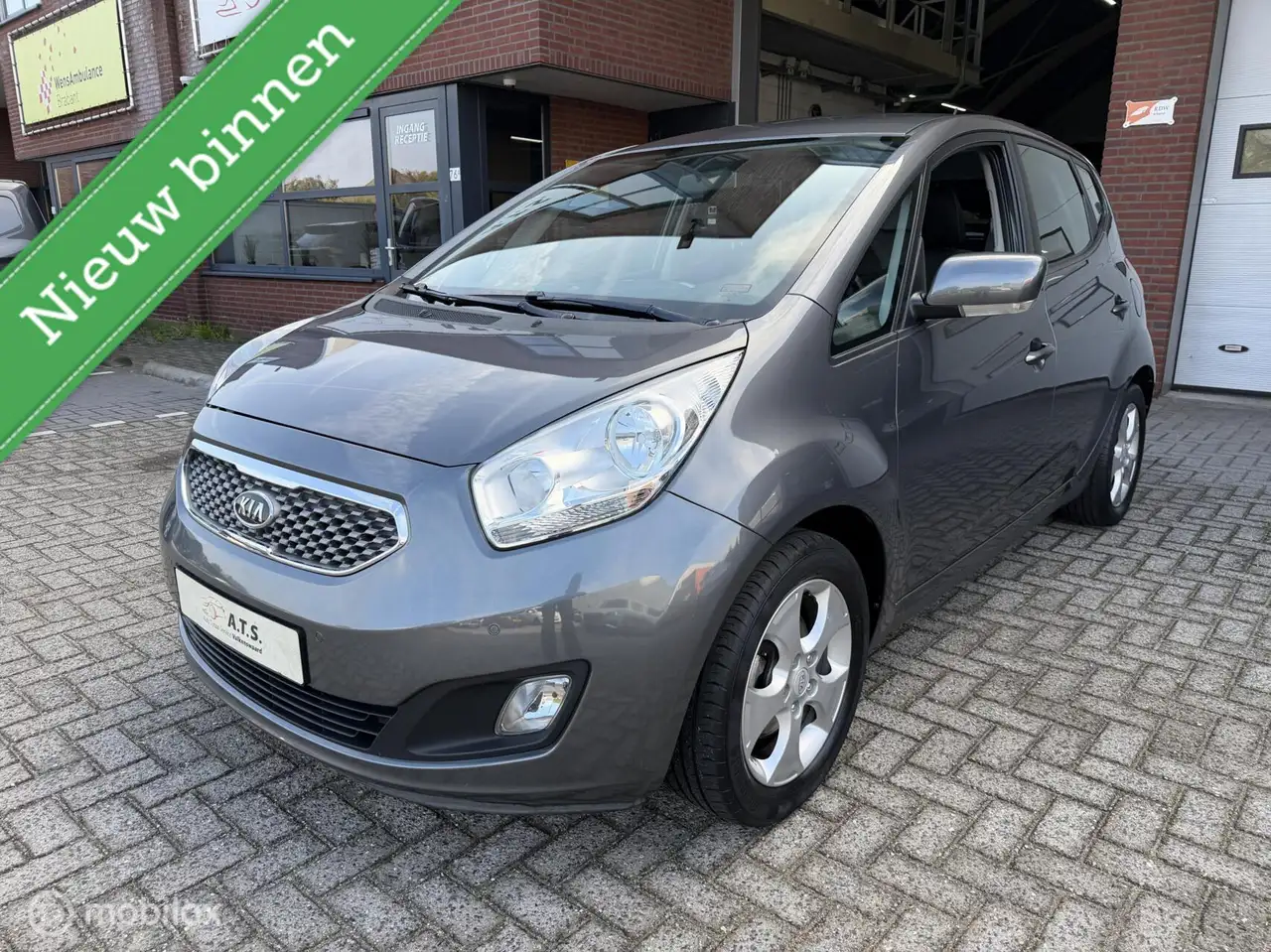 Kia Venga 1.6 CVVT AUTOMAAT*CLIMA*PDC*STOELVERWARMING* — photo 1 of 22