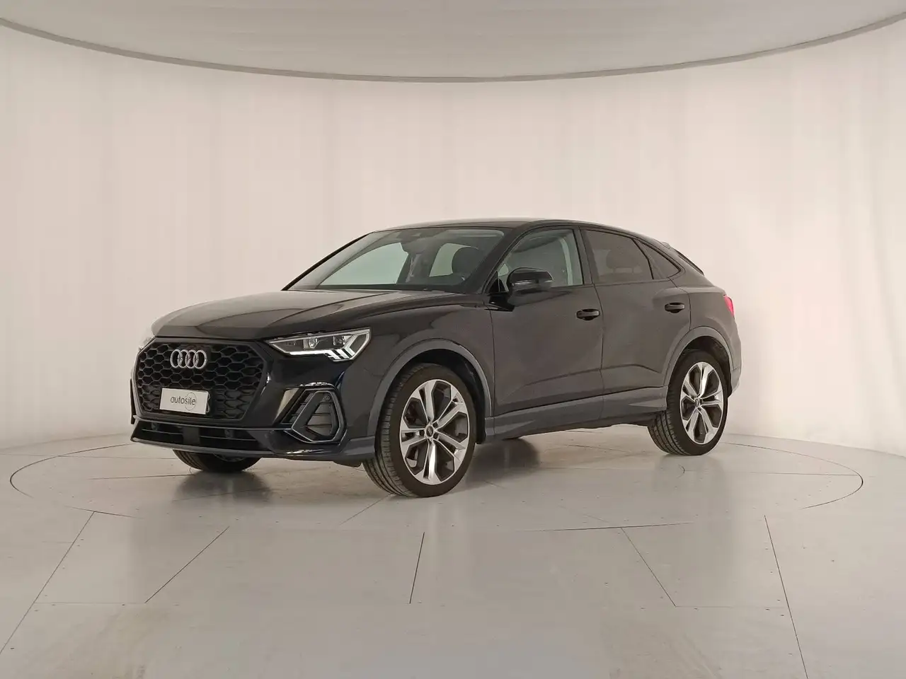 Audi Q3 Sportback 35 2.0 tdi Business Plus s-tronic — photo 1 of 15