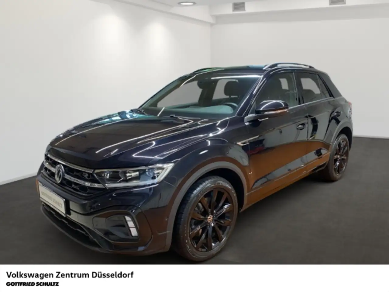 Volkswagen T-Roc R-Line 2.0 TDI DSG Kamera Navi — photo 1 of 12