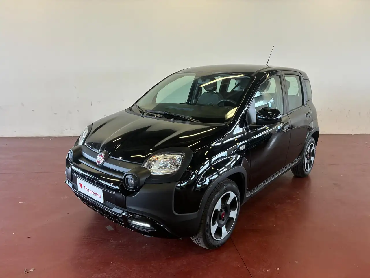 Fiat Panda Cross 1.0 FireFly Hybrid — photo 1 of 22
