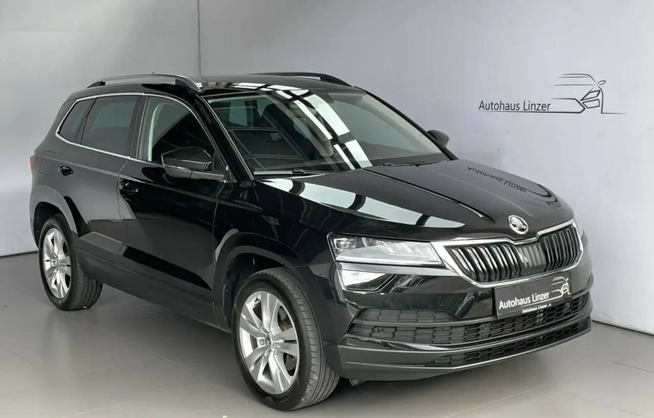 Skoda Karoq TDI 4x4 *LED*ACC*AHK*KeyGo*LenkradH*Kamera* — photo 1 of 35