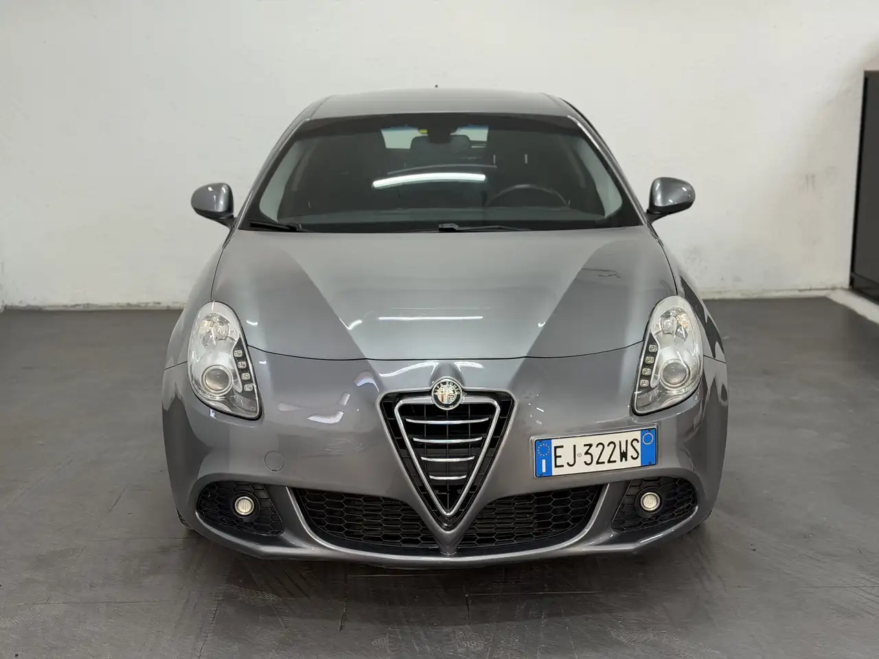Alfa Romeo Giulietta 1.4 t. Distinctive 120cv — photo 1 of 15