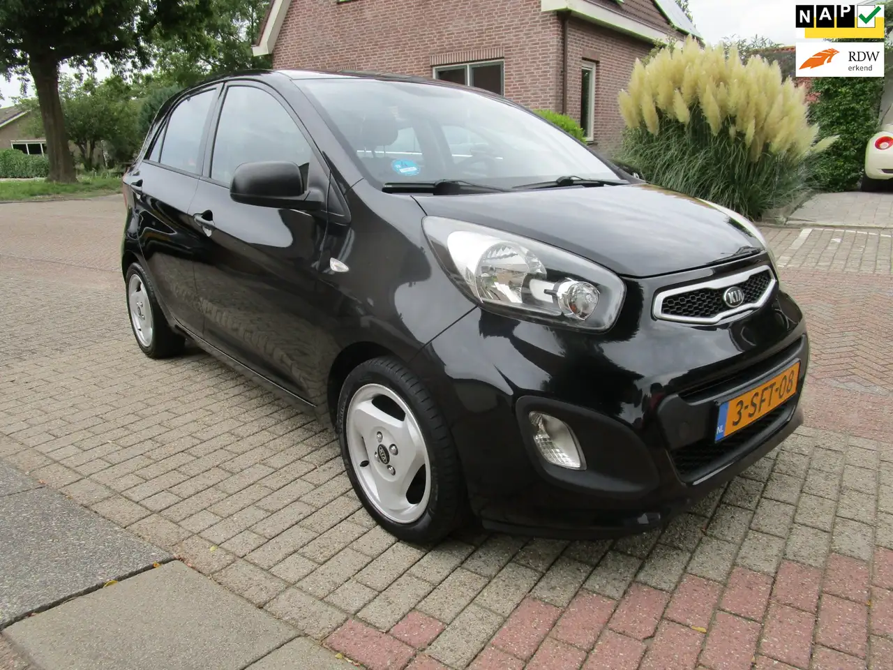 Kia Picanto 1.0 CVVT ISG Airco 5 deurs sportwielen cv mooi — photo 1 of 20