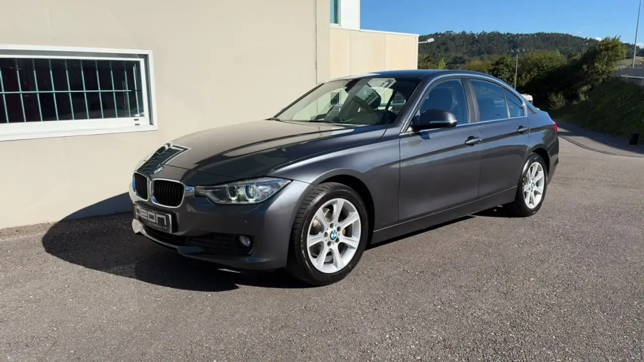 BMW 320 320dA — photo 1 of 26