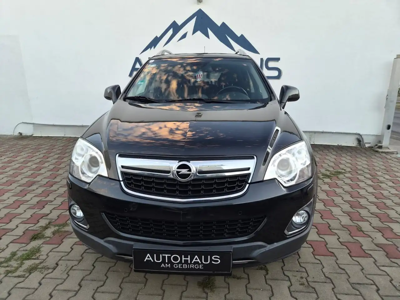 Opel Antara Cosmo 4x4 — photo 1 of 22