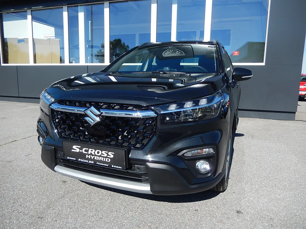 Suzuki S-Cross 1,4 Hybrid shine Aut. — photo 1 of 18