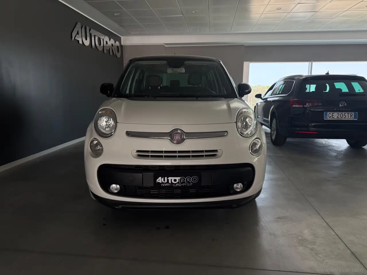 Fiat 500L 1.3 MJT 85 CV Pop — photo 1 of 15