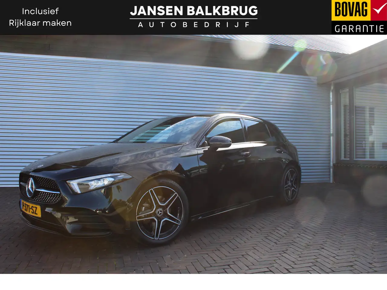 Mercedes-Benz A 180 Business Solution AMG night sfeer licht — photo 1 of 19
