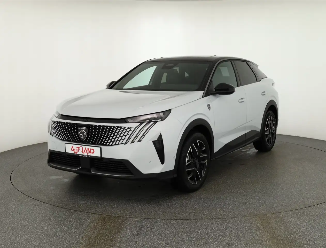 Peugeot 3008 GT+ 1.2 Hybrid 145 Aut. LED ACC Navi AHK — photo 1 of 8