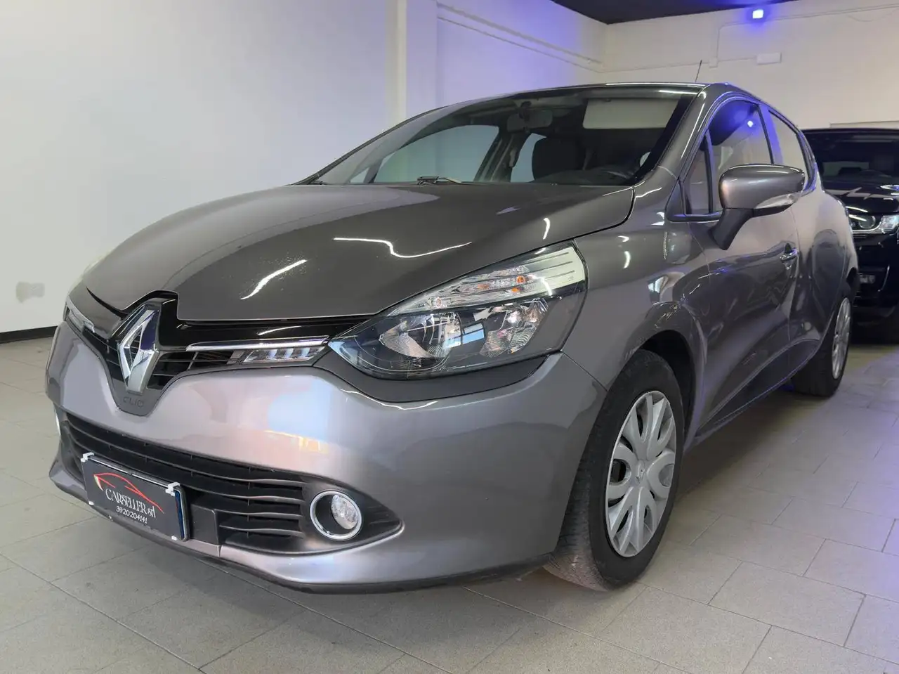 Renault Clio Clio IV 2012 5p 1.2 Costume National 75cv — photo 1 of 13