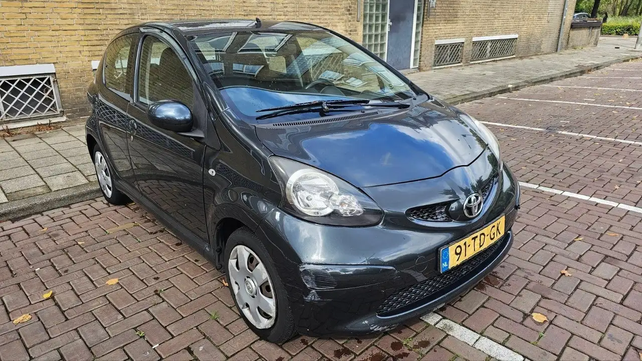 Toyota Aygo 1.0-12V +