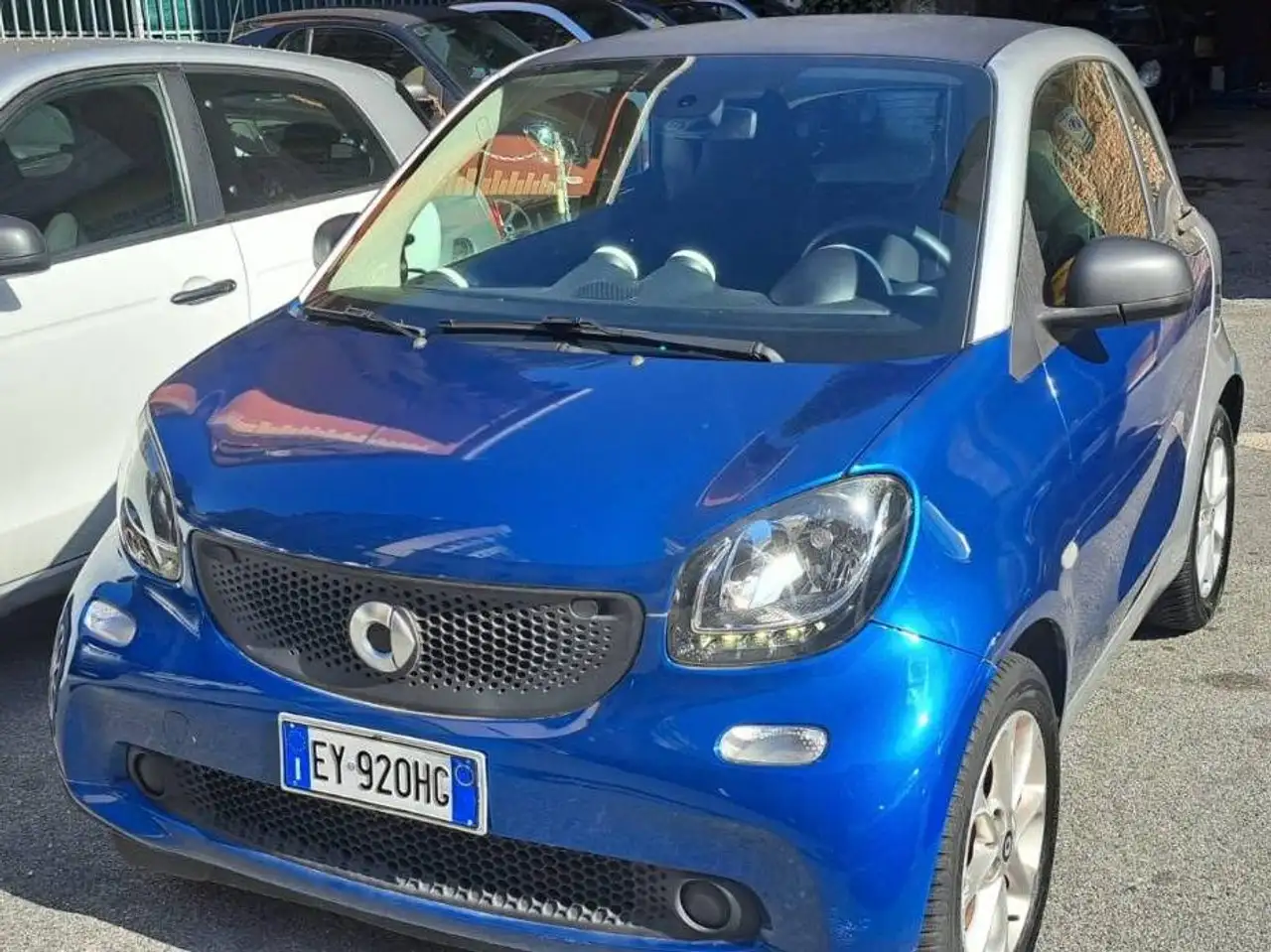 smart forTwo Fortwo III 2015 1.0 Youngster 71cv c/S.S. — photo 1 of 5