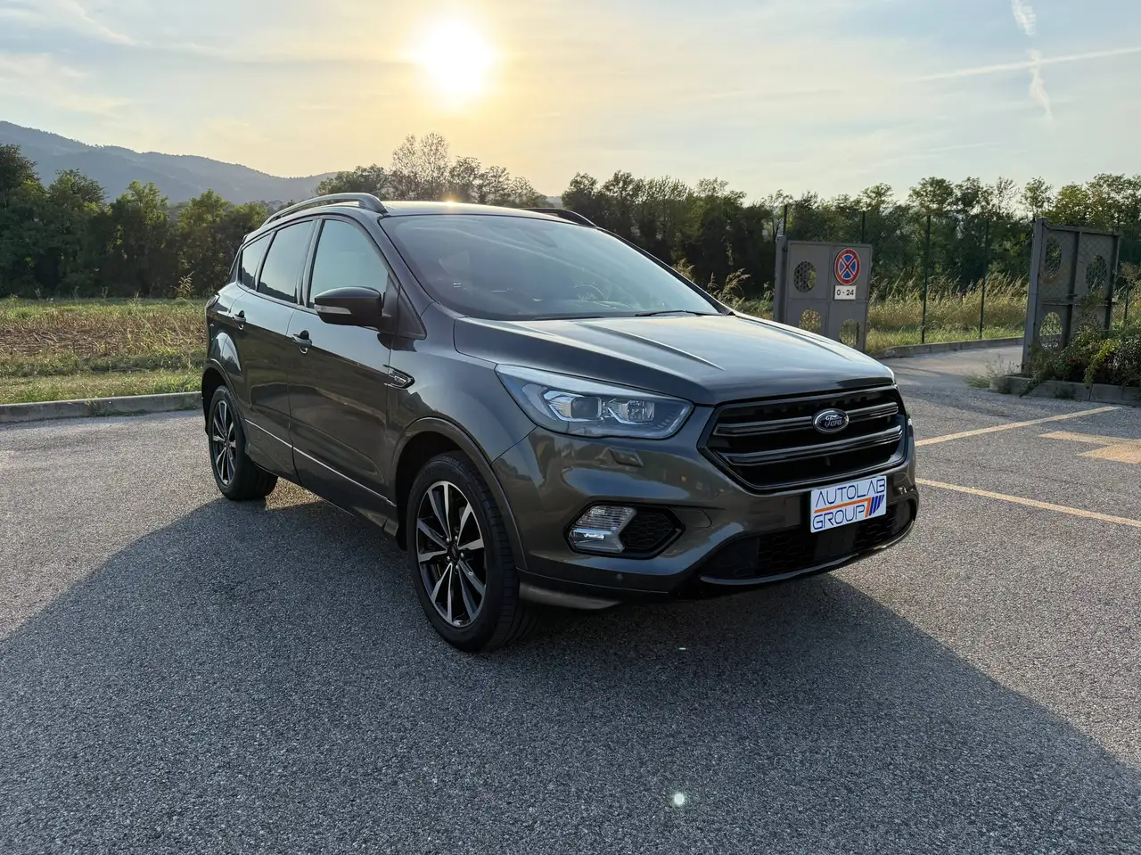 Ford Kuga Kuga II 2017 1.5 ecoboost ST-Line s — photo 1 of 15