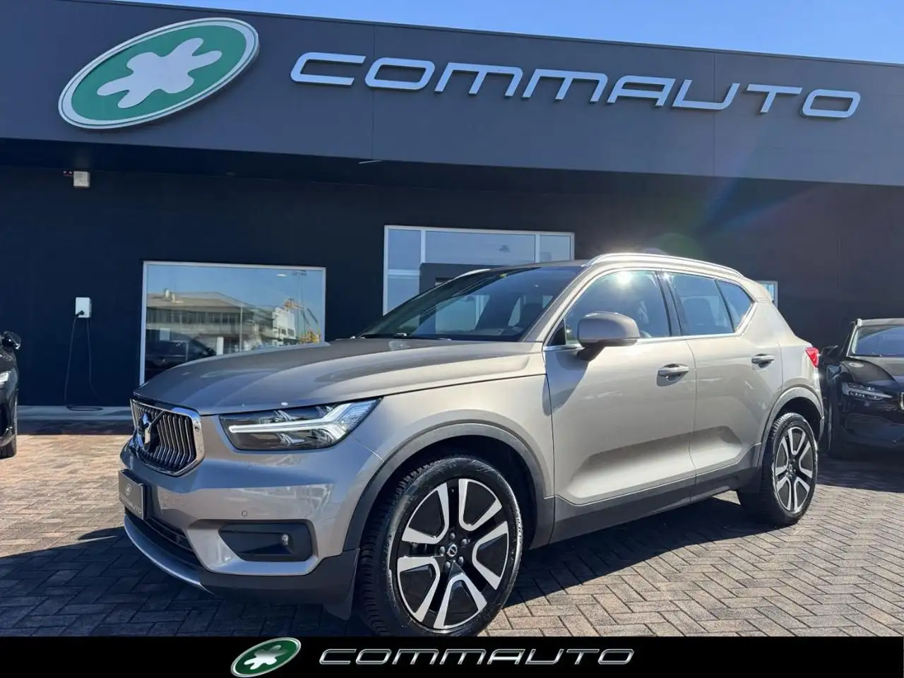 Volvo XC40 D3 Geartronic Inscription — photo 1 of 15