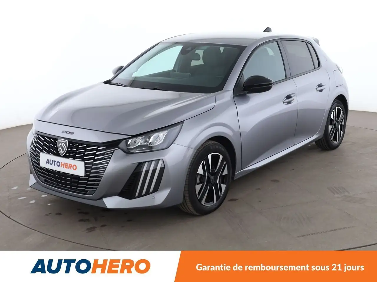 Peugeot 208 1.2 Hybrid Allure e-DCS6 — photo 1 of 39