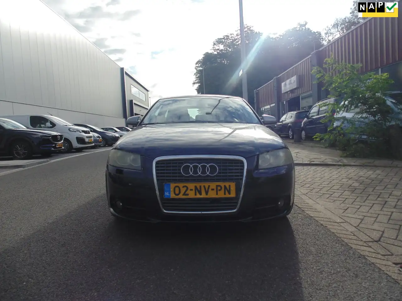 Audi A3 1.6 Attraction MET AIRCO — photo 1 of 8