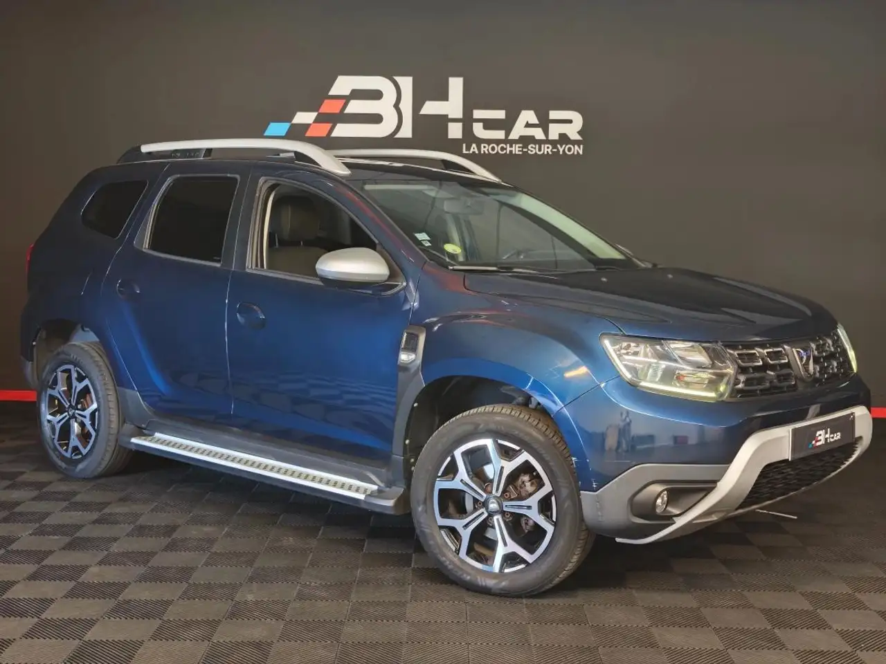 Dacia Duster 1.5 DCI 115CH PRESTIGE BVM6 / ATTELAGE / MARCHE PIED — photo 1 of 31