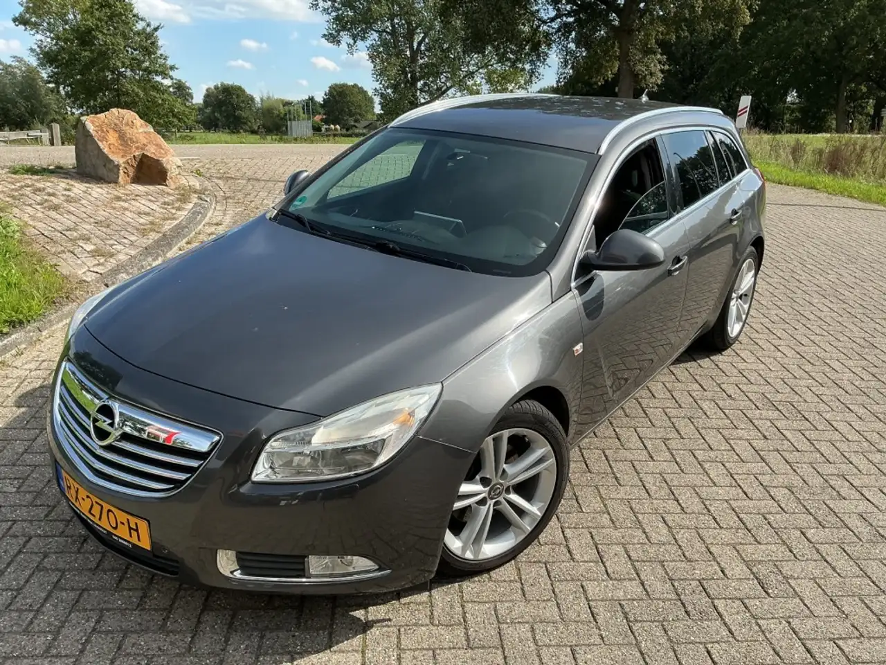 Opel Insignia 2.0 T COSMO — photo 1 of 16