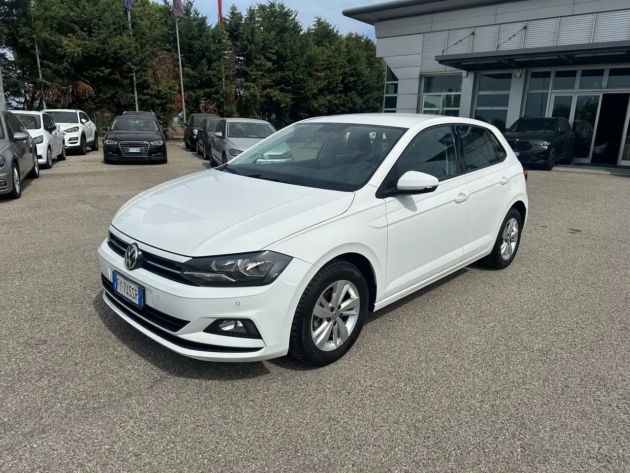 Volkswagen Polo Polo 1.0 evo Comfortline 80cv - 2019 — photo 1 of 15