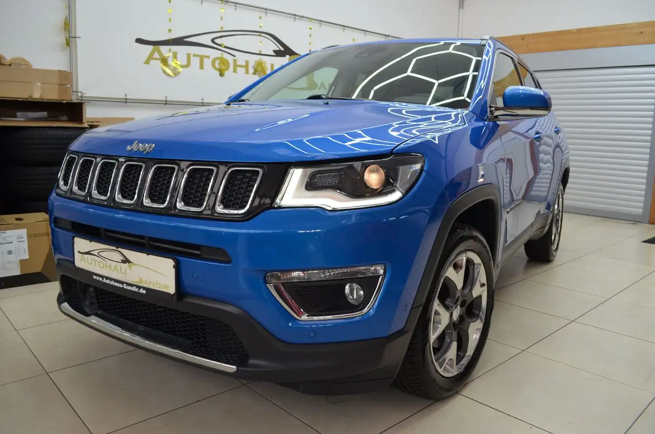 Jeep Compass Limited 4WD 1.4 Autom~Leder~Navi~LED~ACC — photo 1 of 24