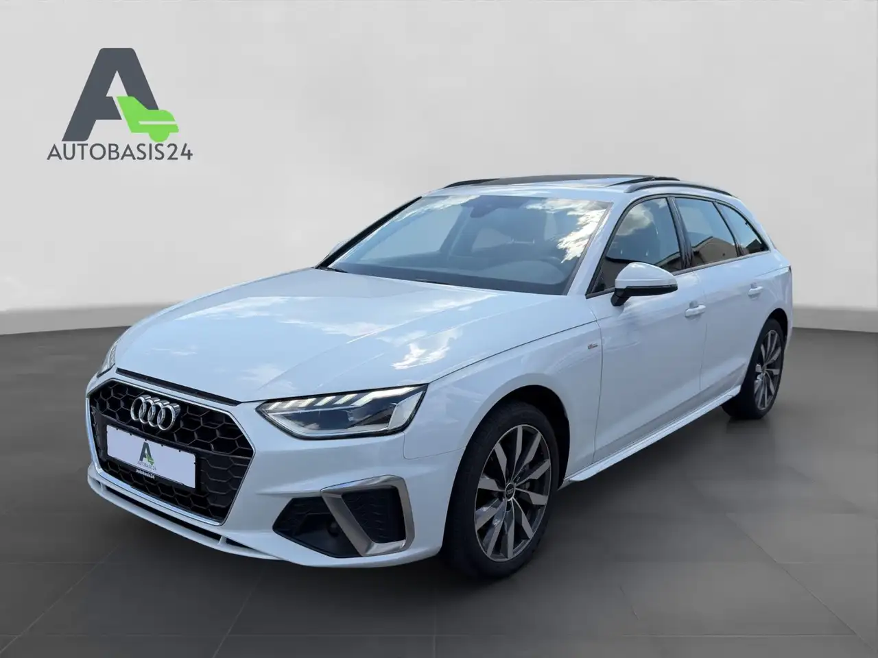 Audi A4 Avant 40TDI S-line *LED*PANO*AHK*KAMERA* — photo 1 of 20