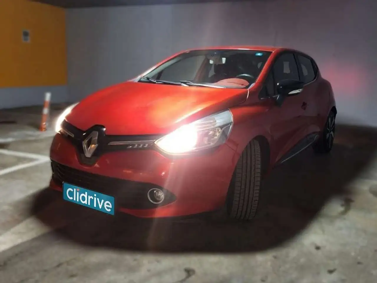 Renault Clio TCe eco2 S&S Energy Expression — photo 1 of 9