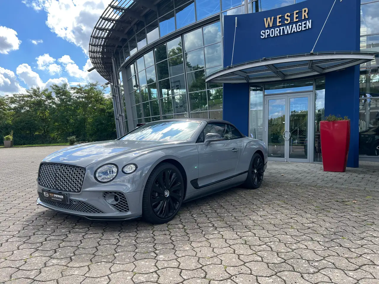 Bentley Continental GTC MULLINER/CARBON/NACHTSICHT/B&O — photo 1 of 35