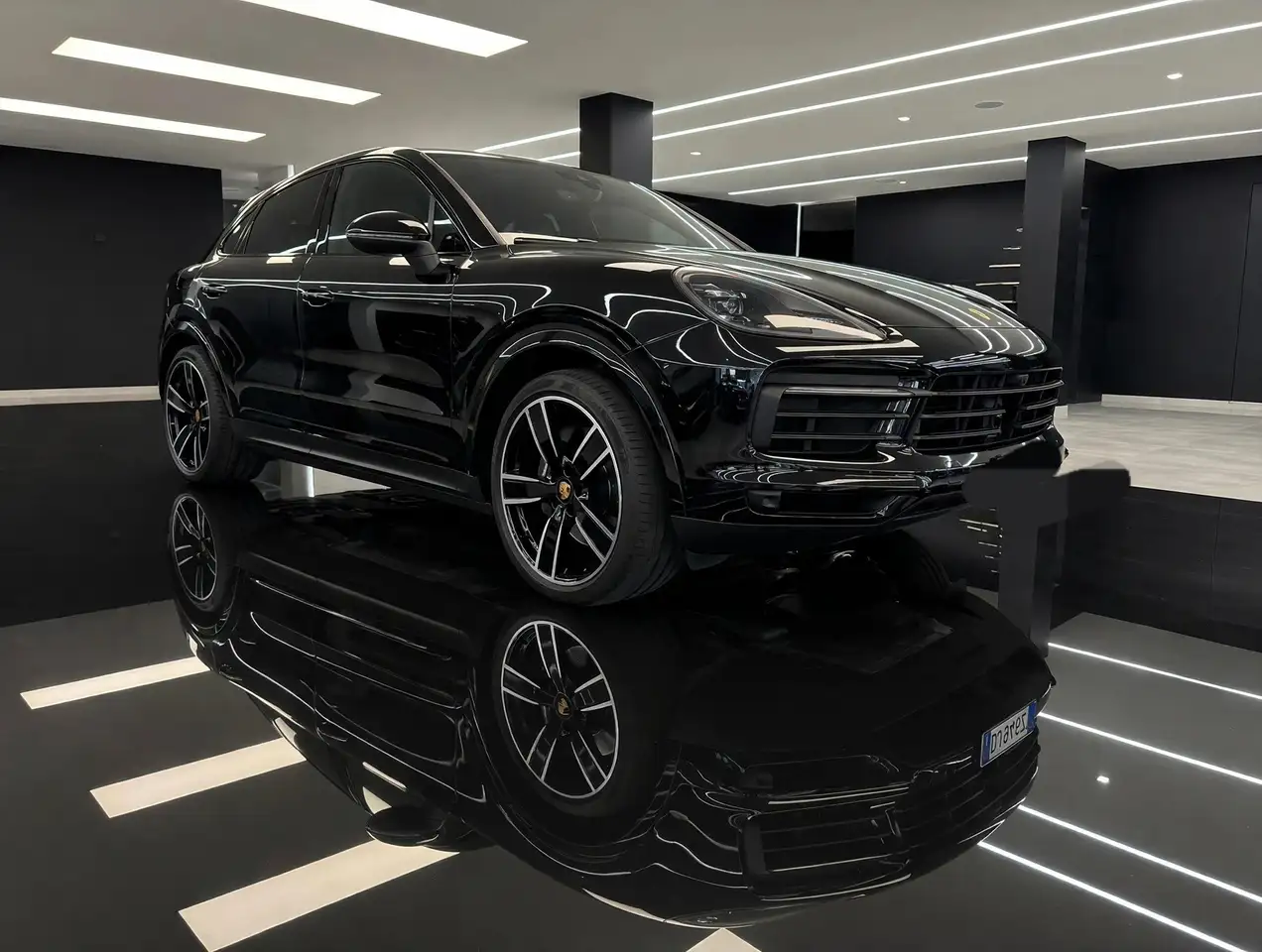 Porsche Cayenne Coupe 3.0 Platinum Edition 5p.ti tiptronic — photo 1 of 6
