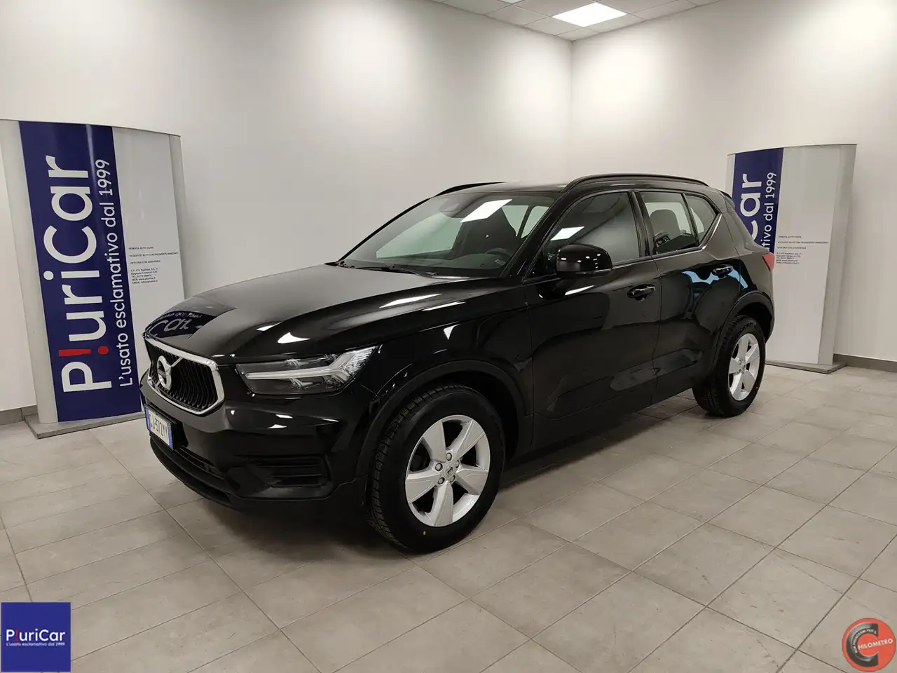 Volvo XC40 T2 129 CV auto CarPlay/AndroidAuto Cruise FariLED — photo 1 of 15