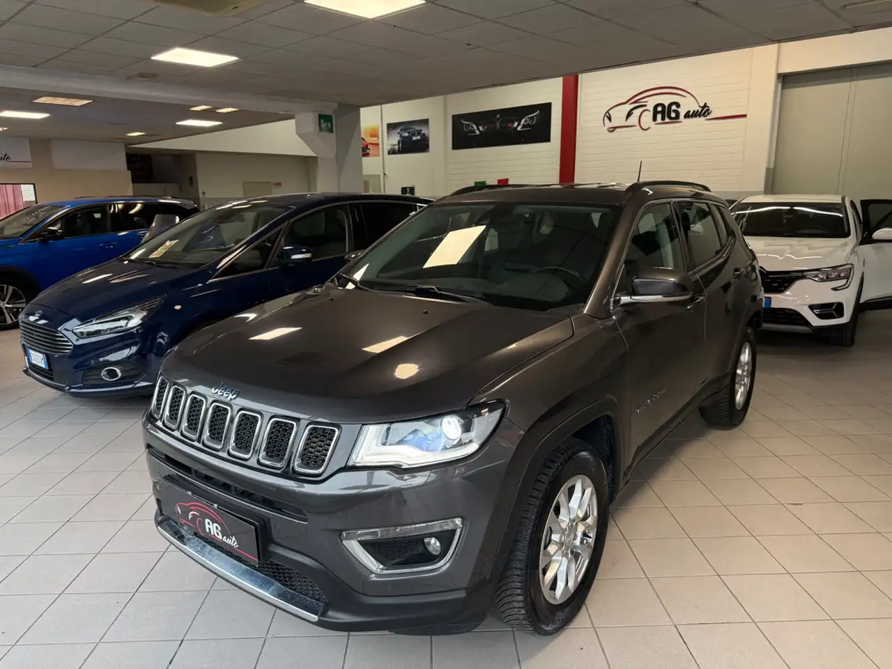 Jeep Compass Compass 1.3 Turbo T4 190 CV PHEV AT6 4xe Limited — photo 1 of 18